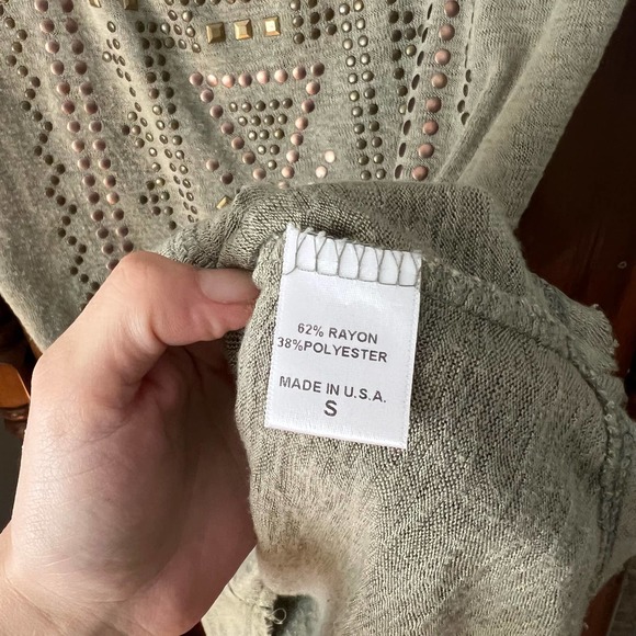 Bobeau Studded Top Knit Tee in Olive Green Size Small USA made - Picture 6 of 10
